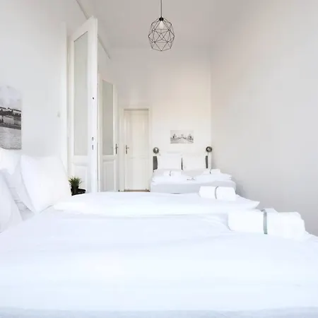 Budget By Hi5 - King Street - For Groups Apartamento *