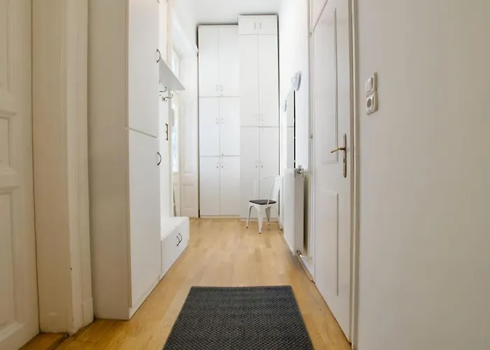 Budget By Hi5 - King Street - For Groups Apartmán